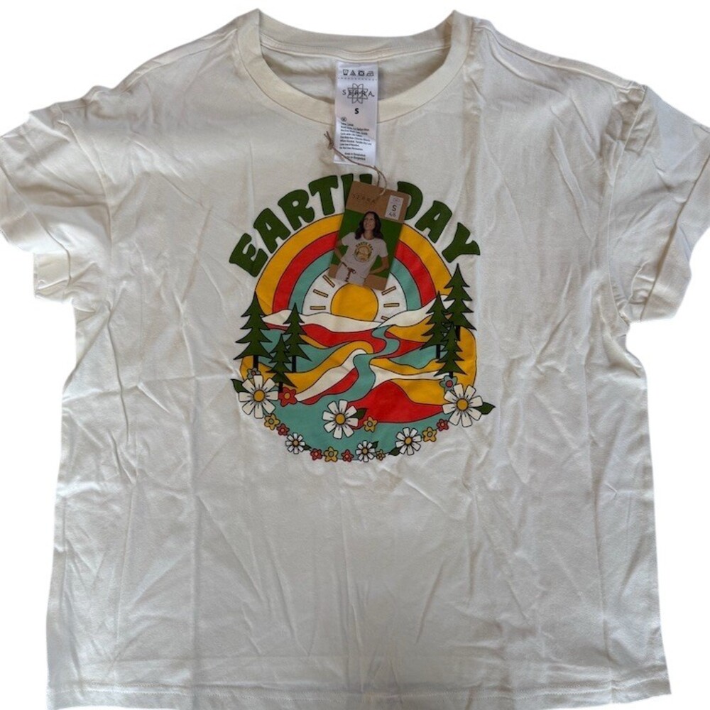Serra T-Shirt Womens Small Ivory Earth Day Graphic Print Crew Neck Short